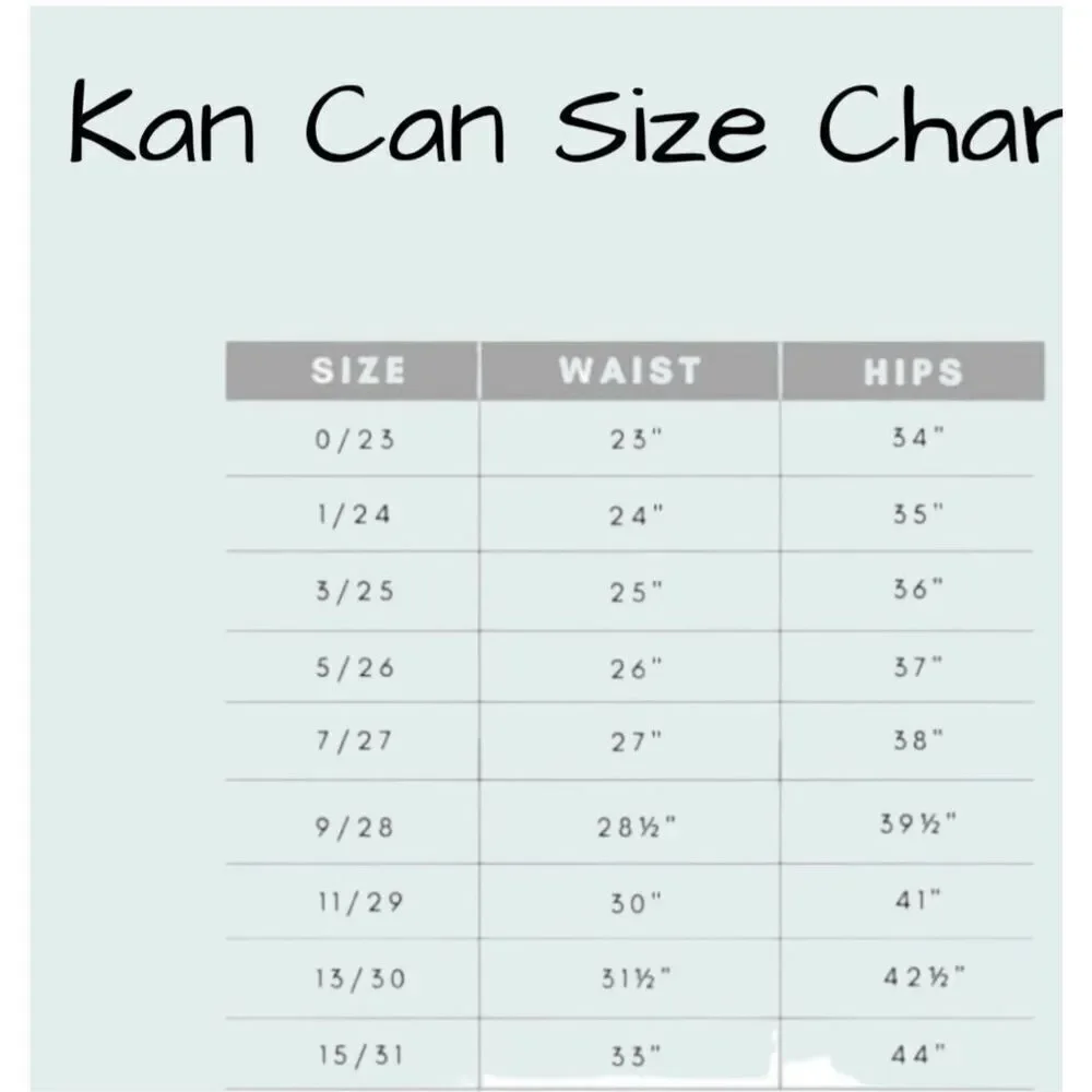 KanCan Junior’s size 15/31 Signature Estilo Relaxed Fit Distressed Jeans Light B